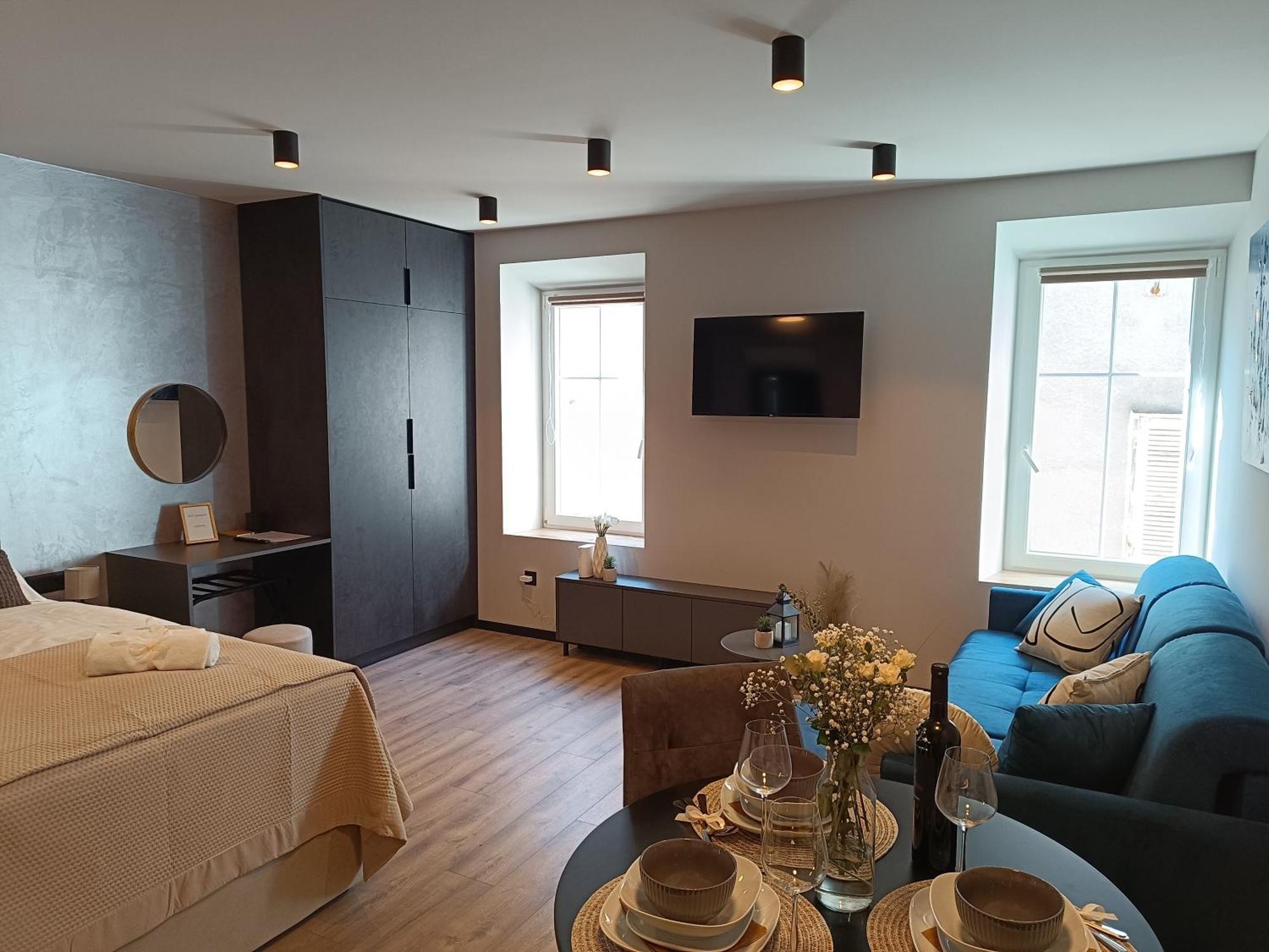 Studio Apartman Versi Old Town Zadar Bagian luar foto